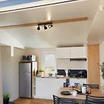 Κάμπινγκ Mobil-home De Luxe Avec Terrasse - Api-1-52-678 Saint-Maime