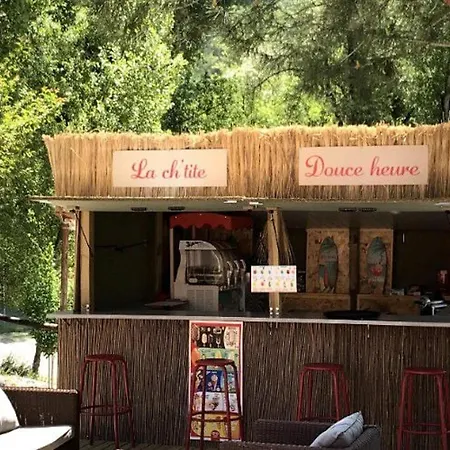 Mobil-home De Luxe Avec Terrasse - Api-1-52-678 Saint-Maime