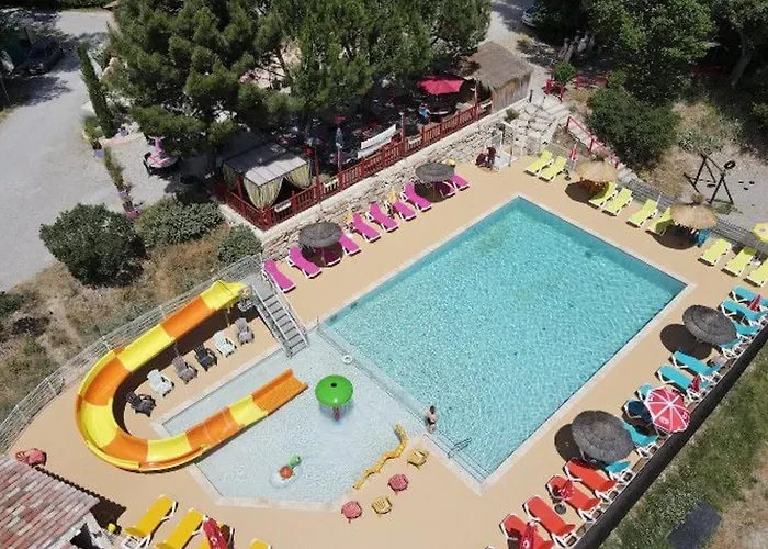 Mobil-home De Luxe Avec Terrasse - Api-1-52-678 Saint-Maime