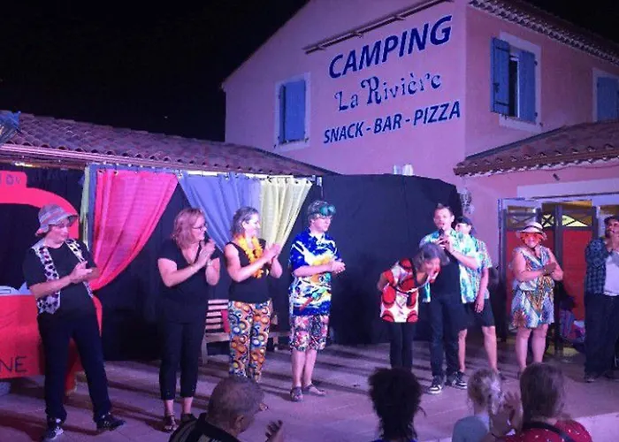 Mobil-home De Luxe Avec Terrasse - Api-1-52-678 * Saint-Maime